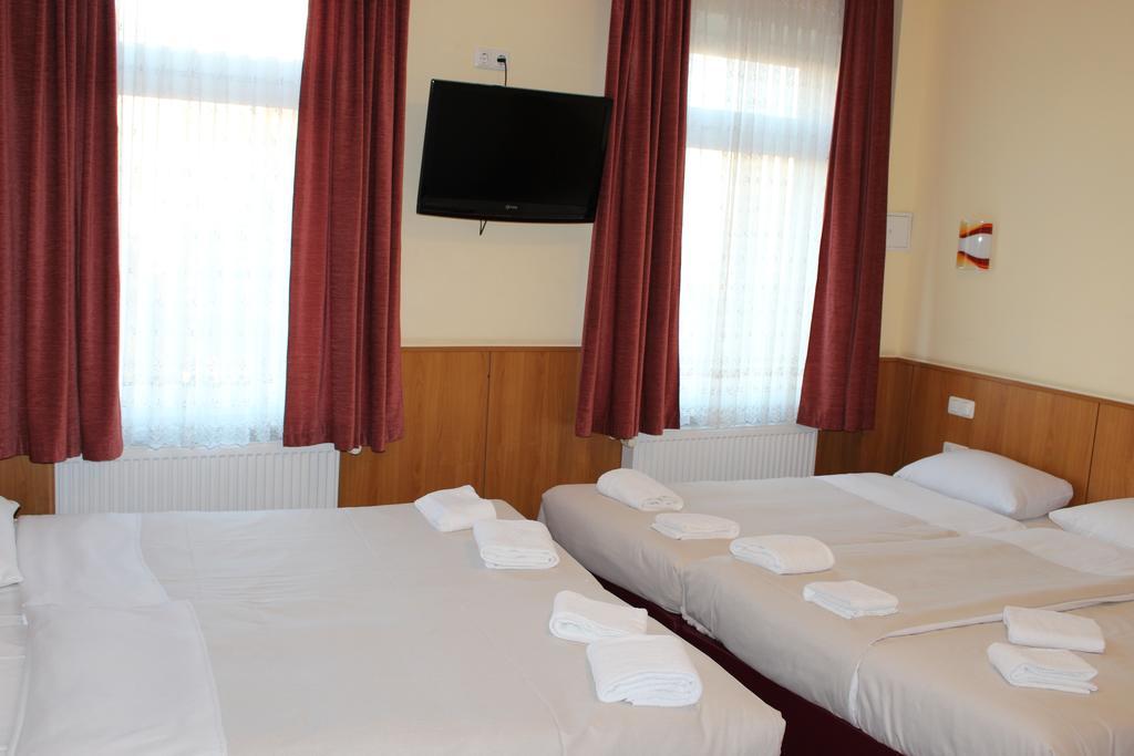 Altan Hotel Hamburgo Quarto foto