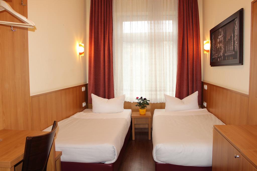 Altan Hotel Hamburgo Exterior foto